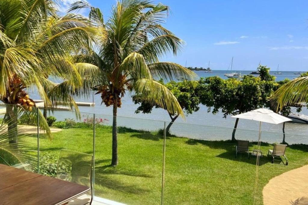 Latitude Luxury Seafront Suite Рівьєр-Нуар Екстер'єр фото